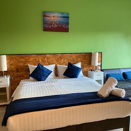Maria'S Guest House, Restaurant & Bar Rawai Bagian luar foto